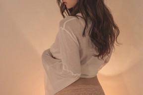 华体会网址-维尼修斯的光影之战，更衣室的电视与绿茵场的接管