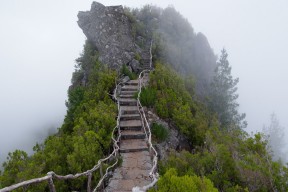 华体会体育-中场艺术家与战术绞杀，赖斯节奏掌控下的土耳其完胜阿森纳启示录