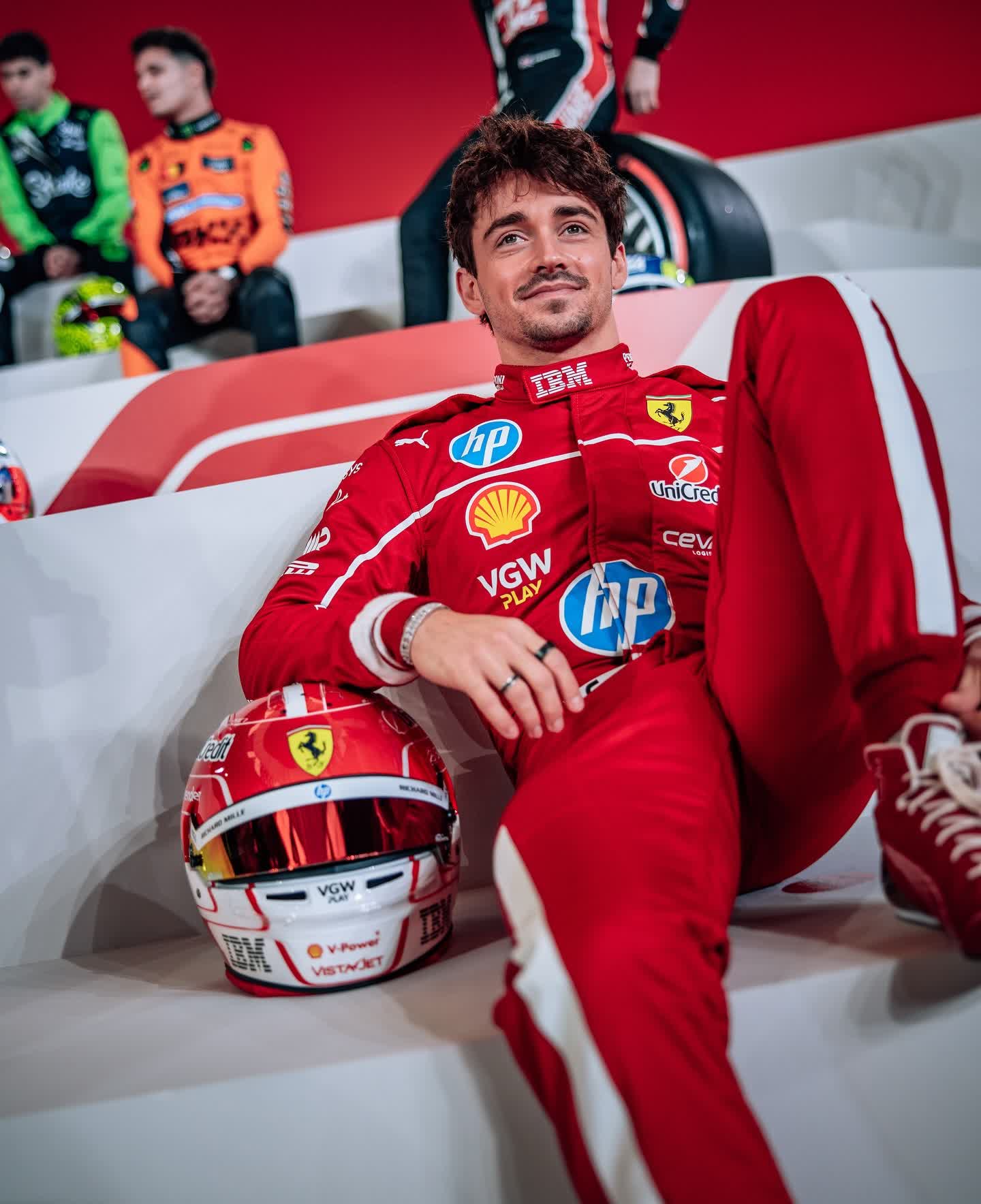 华体会网址-法拉利横扫索伯车队,汉密尔顿惊艳四座的简单介绍 第2张 华体会网址-法拉利横扫索伯车队,汉密尔顿惊艳四座的简单介绍 第2张