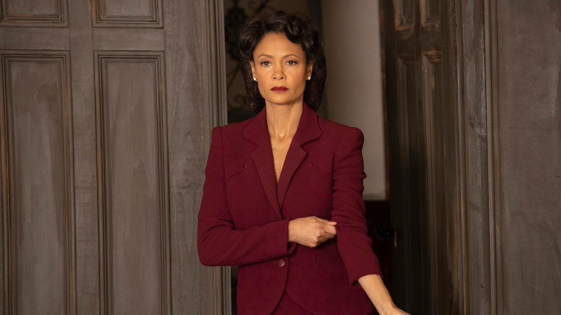 华体会登录-篮球双城记，湖人全面压制辽宁队，布克东决关键战接管比赛  第2张